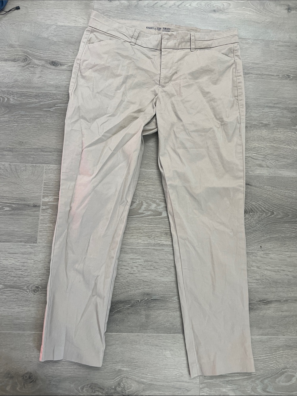 GAP Women's Light Beige Cropped Chinos
